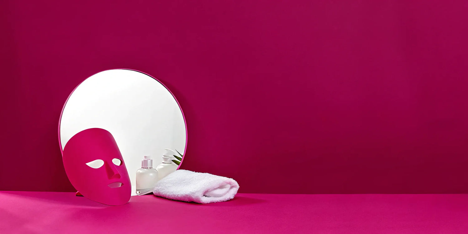 Best LED facial mask of 2025 with skincare accessories.