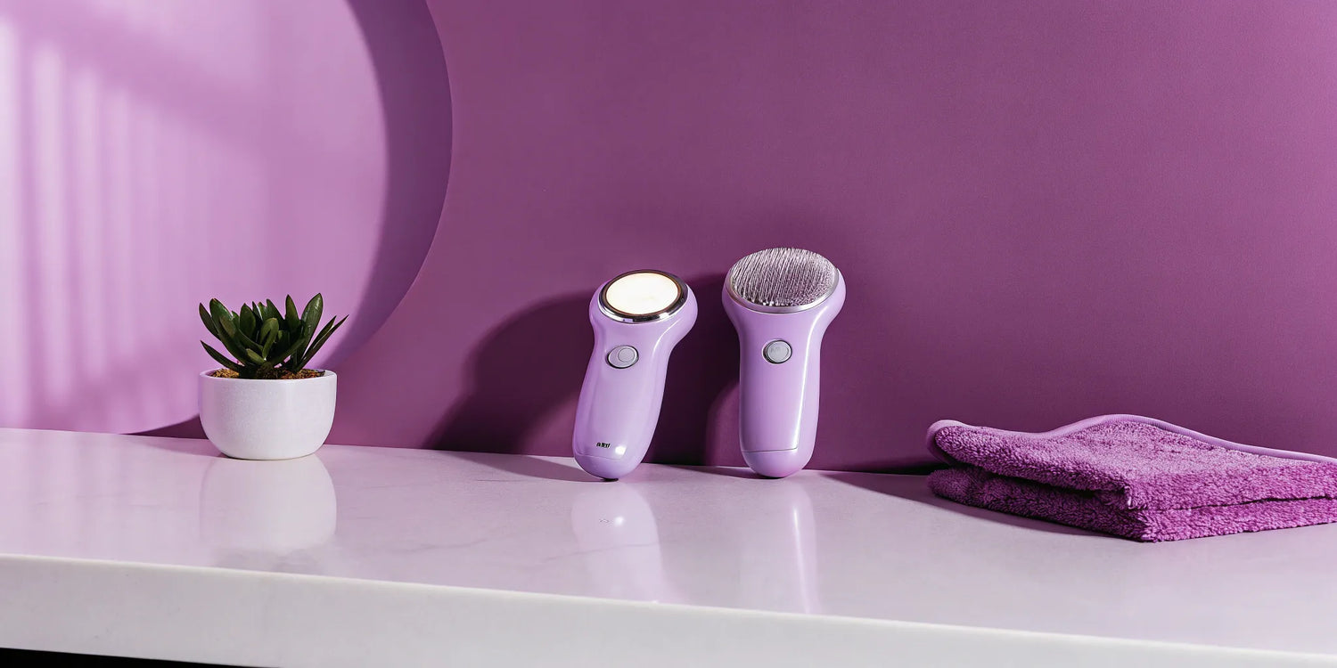 The best handheld LED light therapy devices for treating wrinkles.